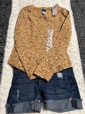 Old Navy Mustard Floral Ribbed Long Sleeve Top